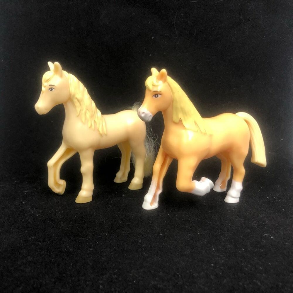 2 spirit riding free horse mcdonalds happy meal toy 3.25 1 brush-able tail‎
